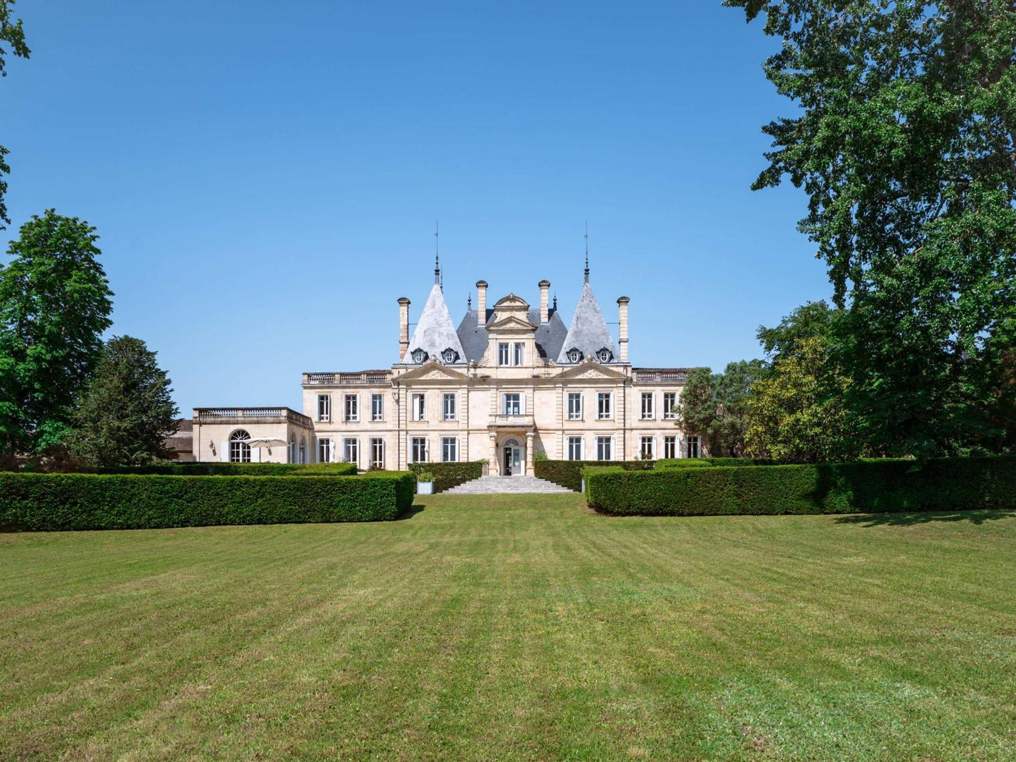 Chateau De Lussac Lussac  Zimmer foto
